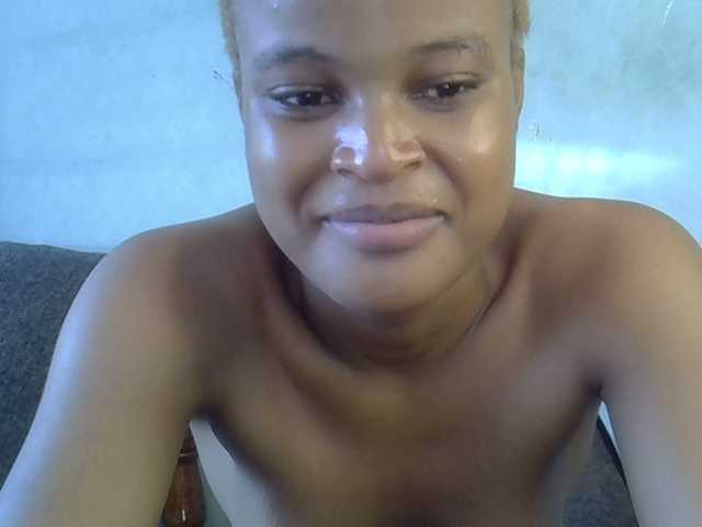 FreakyTrixie's BongaCams show and profile