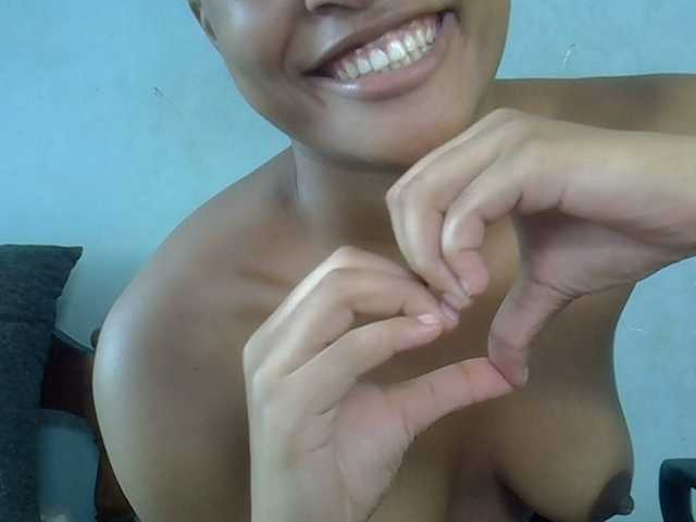 FreakyTrixie's BongaCams show and profile