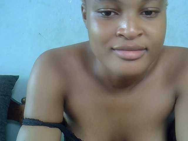 FreakyTrixie's BongaCams show and profile