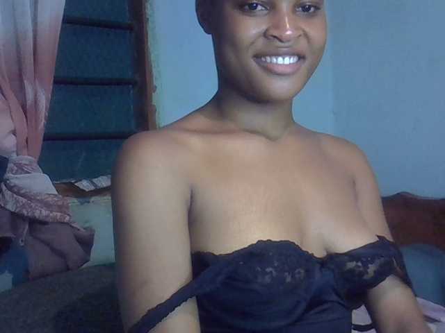 FreakyTrixie's BongaCams show and profile