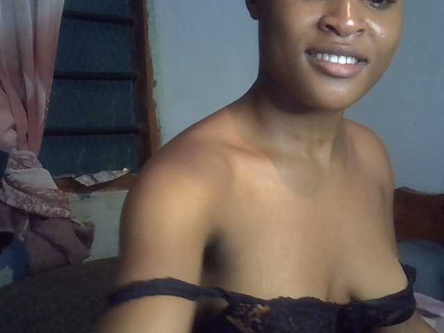 FreakyTrixie's BongaCams show and profile