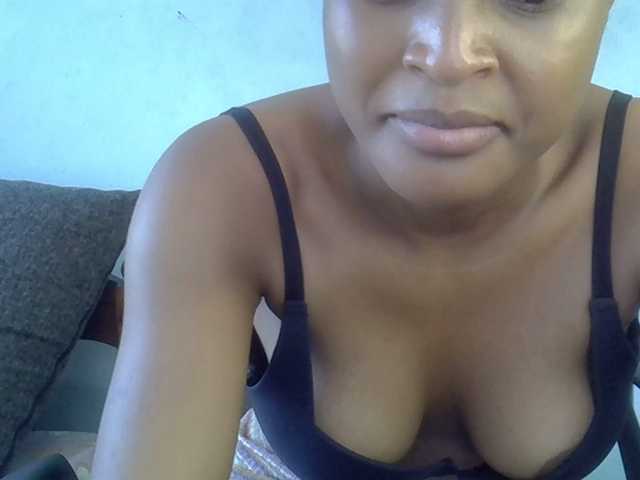 FreakyTrixie's BongaCams show and profile