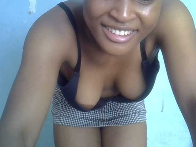 FreakyTrixie's BongaCams show and profile