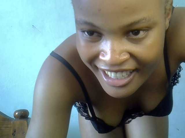 FreakyTrixie's BongaCams show and profile