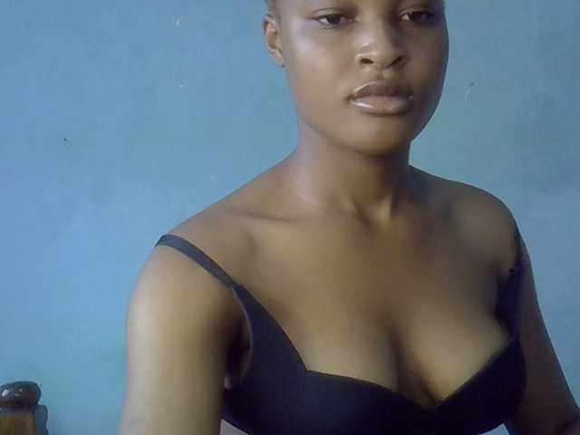 FreakyTrixie's BongaCams show and profile