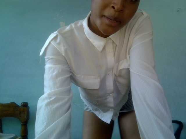 FreakyTrixie's BongaCams show and profile