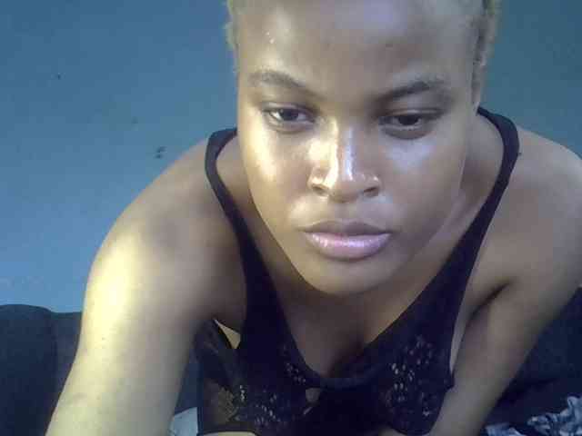 FreakyTrixie Live Webcam on BongaCams