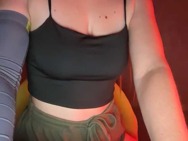 BabyNina111's BongaCams show and profile