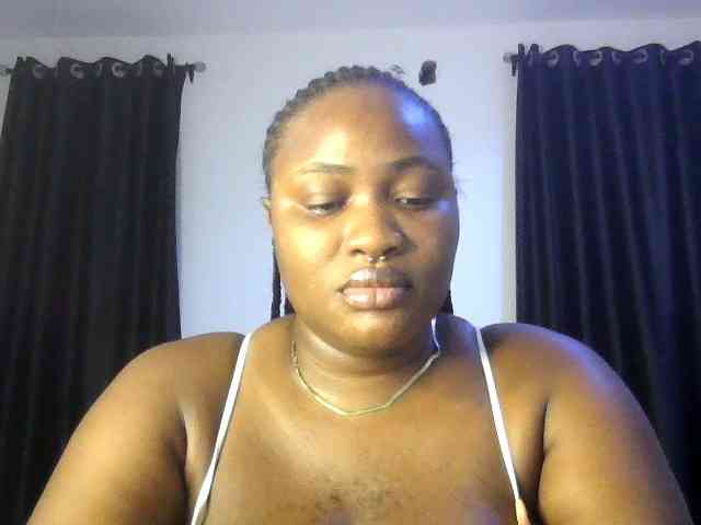 Hotchocolatee191 webcam