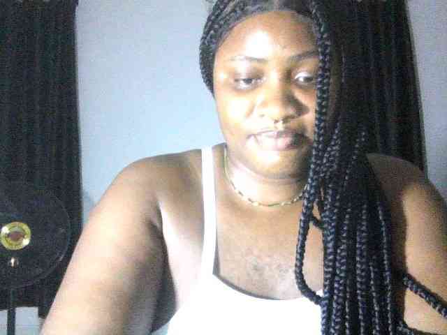 Hotchocolatee191 webcam