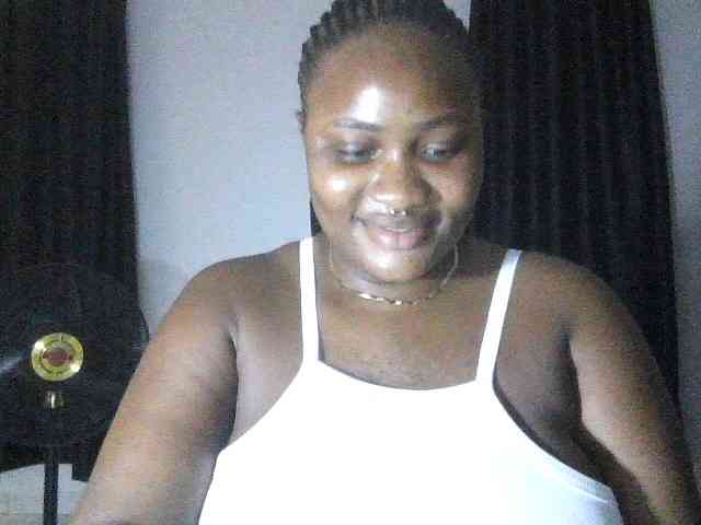 Hotchocolatee191 webcam