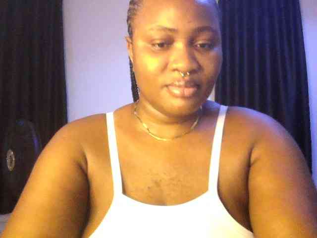 Hotchocolatee191 webcam