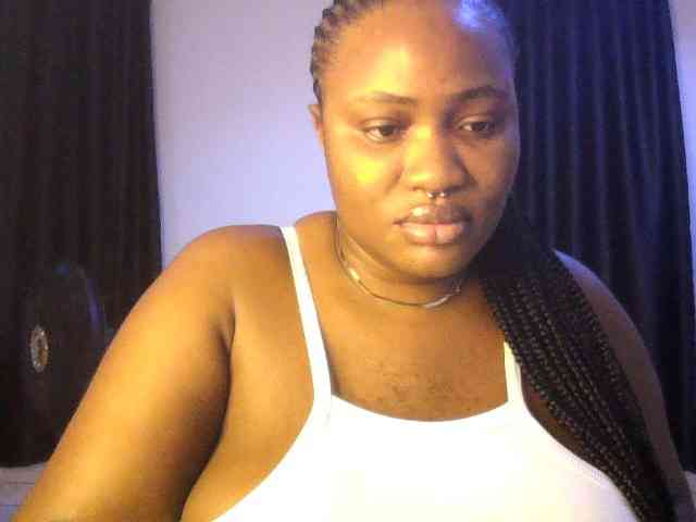 Hotchocolatee191 Live Webcam on BongaCams