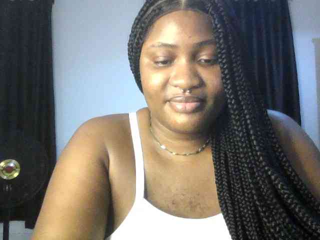 Hotchocolatee191 webcam