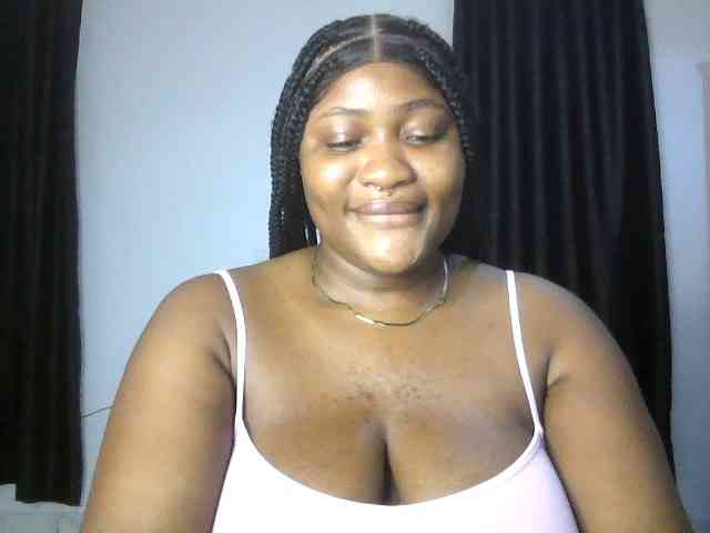 Hotchocolatee191 webcam