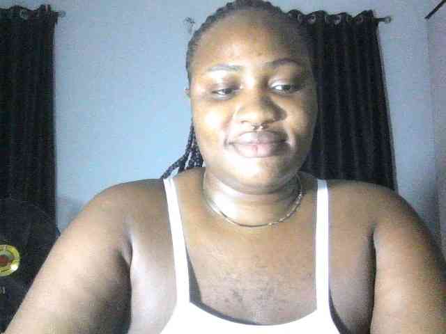 Hotchocolatee191 webcam