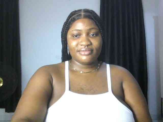 Hotchocolatee191 webcam