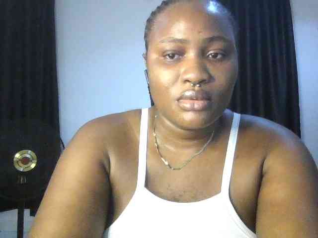 Hotchocolatee191 webcam