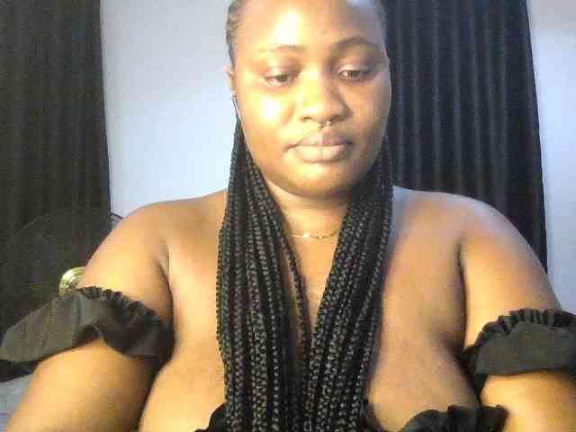 Hotchocolatee191 webcam