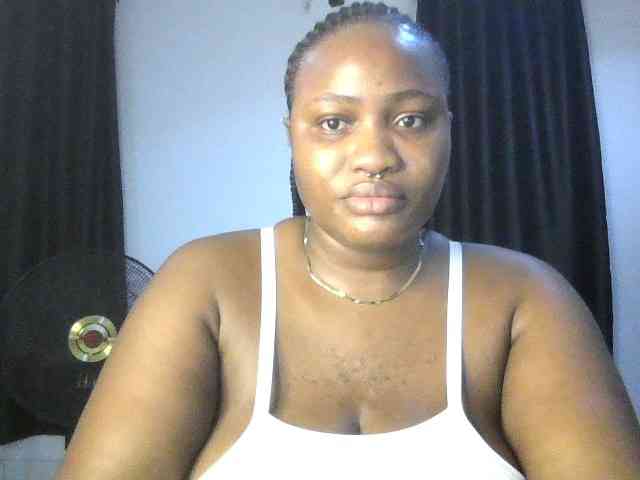 Hotchocolatee191 webcam