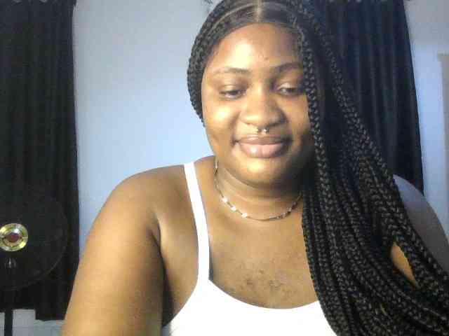 Hotchocolatee191 webcam