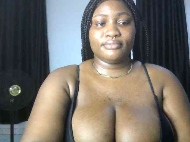 Hotchocolatee191 webcam