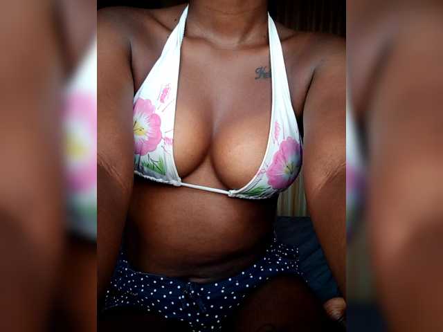 ItsDeville Live Cam on BongaCams