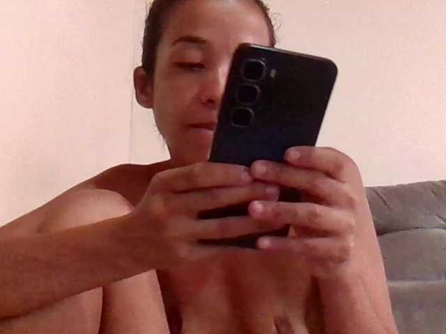 Maxandabbie's BongaCams show and profile