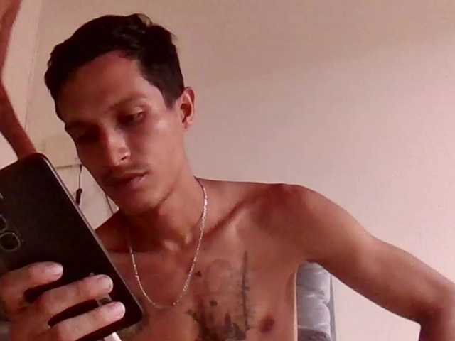 Maxandabbie's BongaCams show and profile