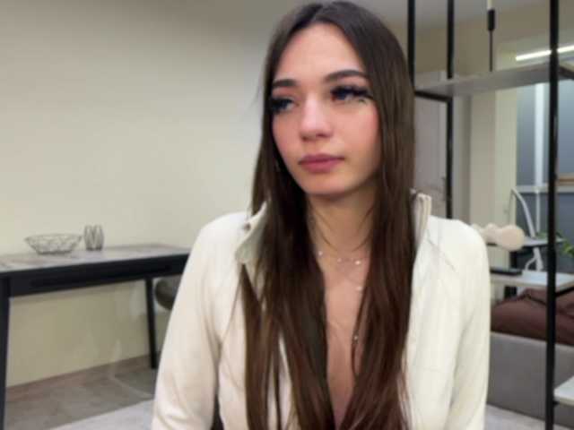 SweetLea11's BongaCams show and profile