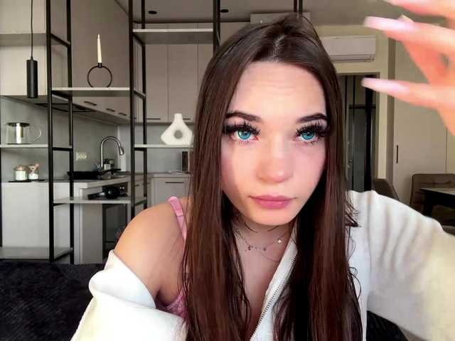 SweetLea11's BongaCams show and profile