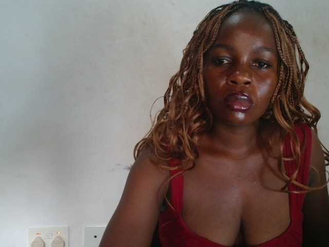 Sweetnspicy Live Cam on BongaCams