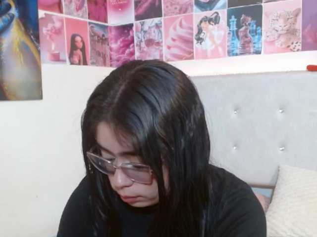 Gemma-Hot's BongaCams show and profile