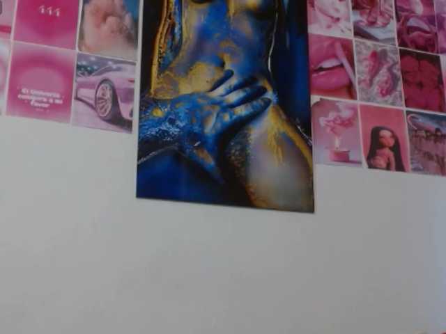 Gemma-Hot's BongaCams show and profile