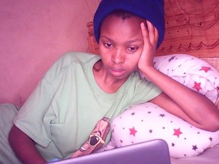 Maryann234's Live Webcam