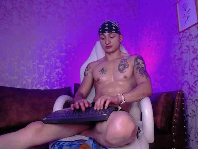 DiegoxJones Live Webcam on BongaCams