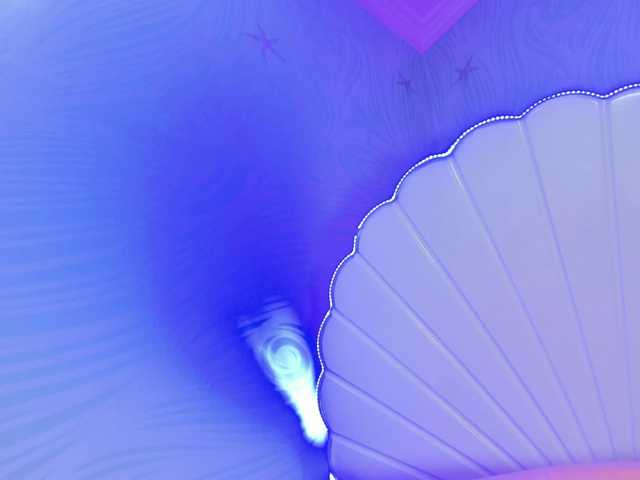 CHLOE's BongaCams show and profile