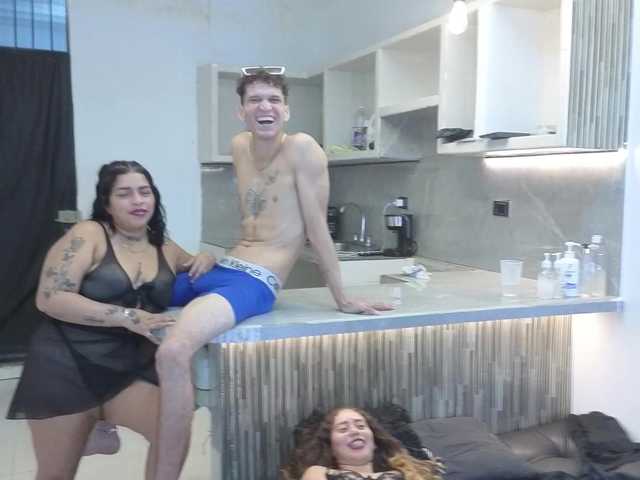 Hot-Swinger-ADS's BongaCams show and profile