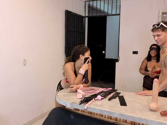 Preview of hot-swinger-ads