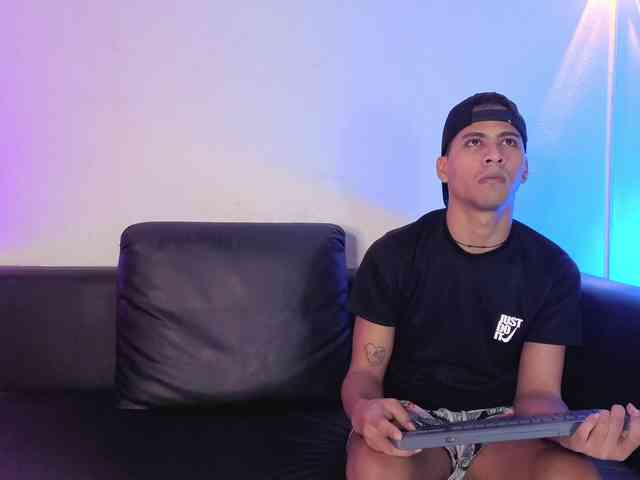 Hot-Swinger-ADS Hot-Swinger-ADS