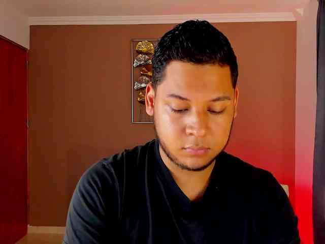 Akon-X2X Live Webcam on BongaCams