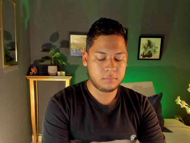 Akon-X2X Live Webcam on BongaCams