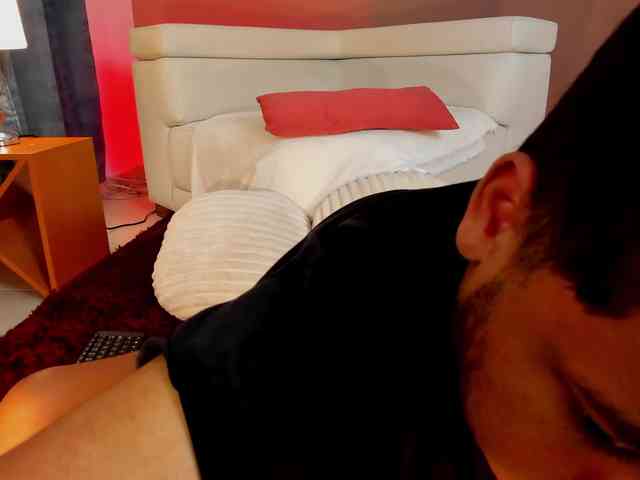 Akon-X2X Live Webcam on BongaCams