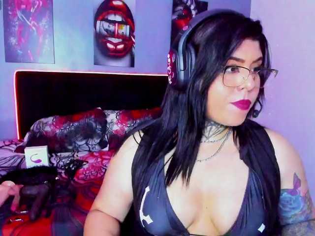 veronika-metalstar's BongaCams show and profile