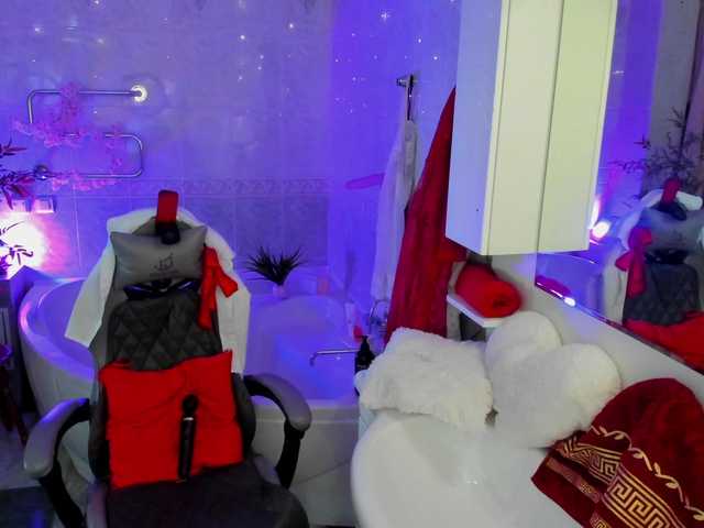 Likakllint's BongaCams show and profile