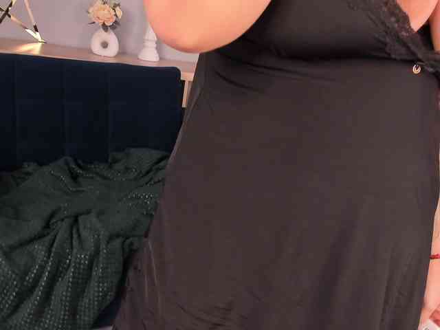 CurvyyVanessa CurvyyVanessa