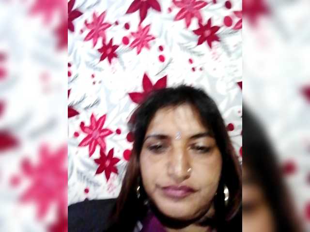 FiestyQueen's BongaCams show and profile