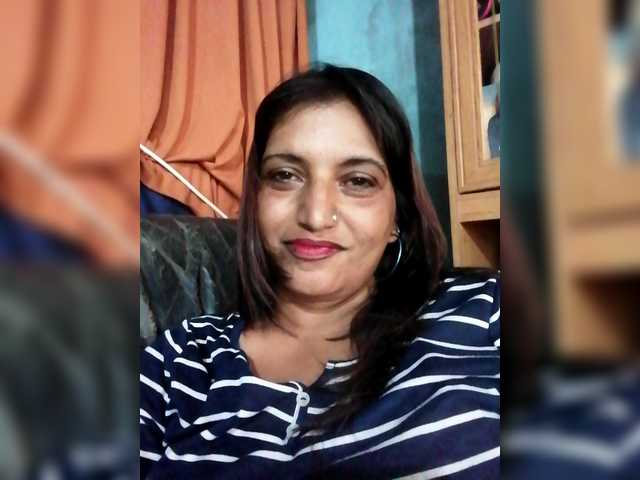 FiestyQueen's BongaCams show and profile