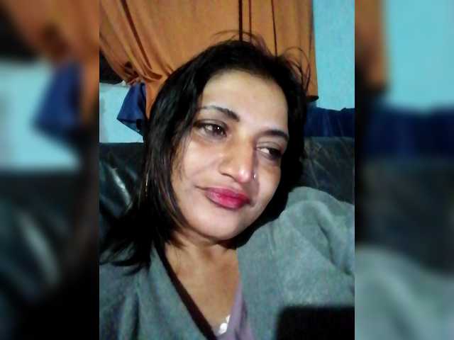 FiestyQueen's BongaCams show and profile