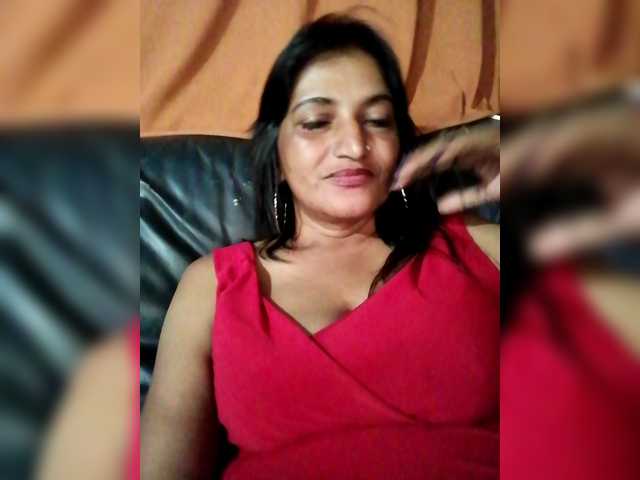 FiestyQueen's BongaCams show and profile